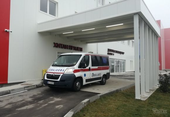 Prevoz bolesnika u covid bolnicu Batajnica