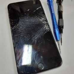 Najbrza popravka mobilnih telefona