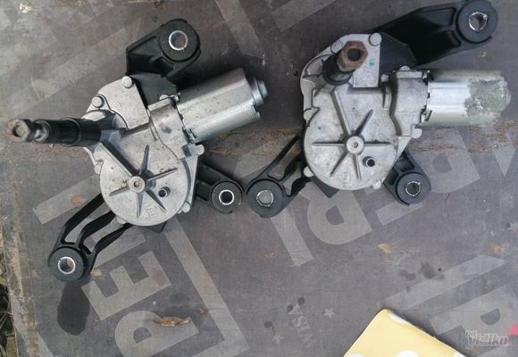Zadnji motor brisaca Opel Astra H 