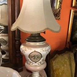 Porcelanska lampa