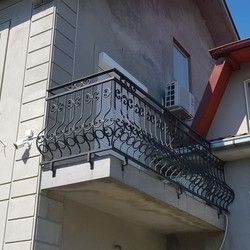 Unikatna balkonska ograda od kovanog gvozdja