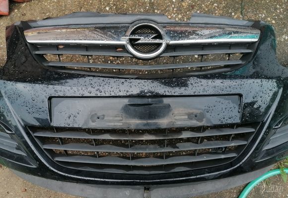 Branik prednji Opel Corsa D sa maglenkama (CRNI) 