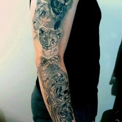 Tetoviranje LAVOVA I ORLA NA RUCI