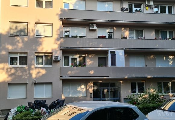 renoviranje-fasade-na-stambenom-objektu-u-ulmite-rakica-12beograd-113825.jpg