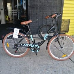 Zadnji model zenske bicikle