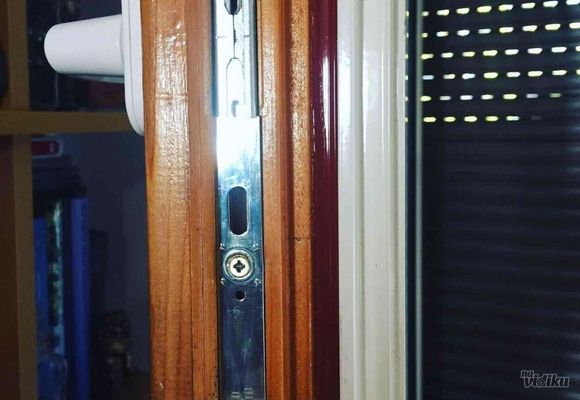 Popravka servis prozora i vrata PVC i ALU