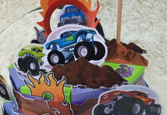 Monster truck torta od kartona