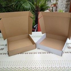 Kutije za  pakovanje A4 formata, dokumentacije, i skladištenje papirologije. 