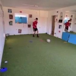 Fudbalski trening/ specifične vežbe skeniranja fudbalera