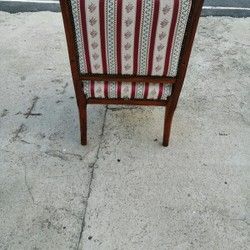 Stilska fotelja 