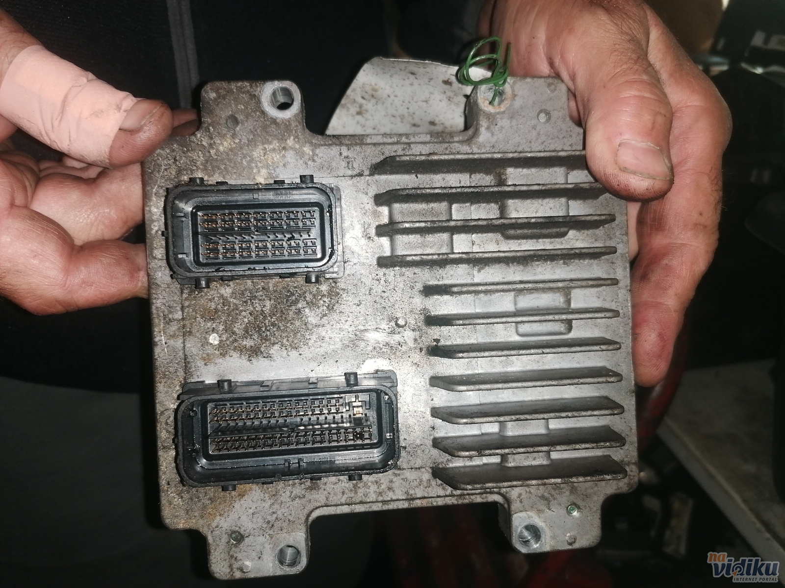 Kompijuter motora Opel Astra J A16XER, Cena - OPEL NEŠA polovni delovi ...