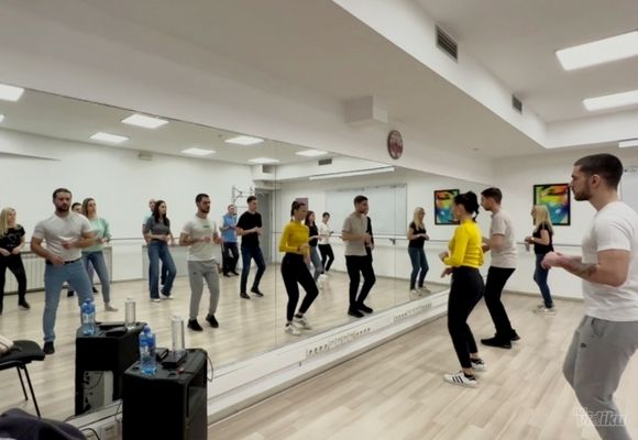 bachata-skola-982fae-4.jpg