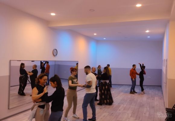 bachata-pocetna-grupa-3-b3d382-3.jpg
