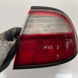 Nissan Almera stop svetlo lampa