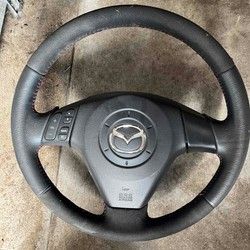 Mazda 3 volan