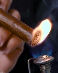 TOMPUSI: svet tradicije, rituala i hedonizma