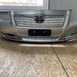 Toyota Avensis prednji branik