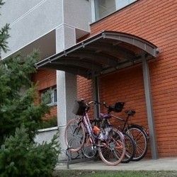 Konzolna nadstrešnica za bicikle