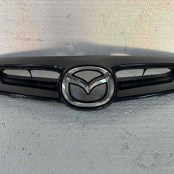 Mazda 3 maska branika