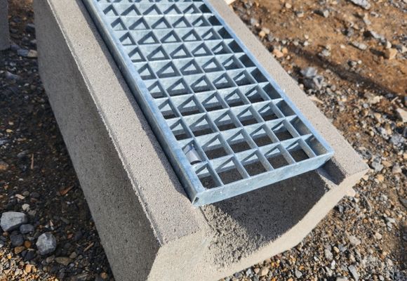 betonska-kanalica-za-vodu-1-7f2676.jpg