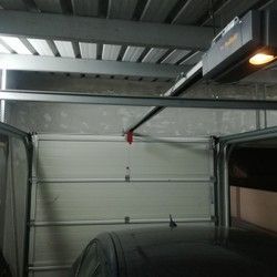Dvojna garažna vrata - slika iznutra