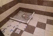 Postavljanje podnih plocica u kupatilu