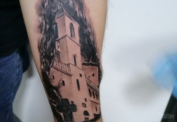 ostrog-tetovaza-5d9bd1.jpg