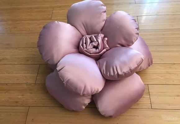 dekorativni-jastuk-damastna-ruza-puder-roze-6f4026-1.jpg