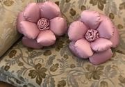 Dekorativni jastuk damastna ruža puder roze