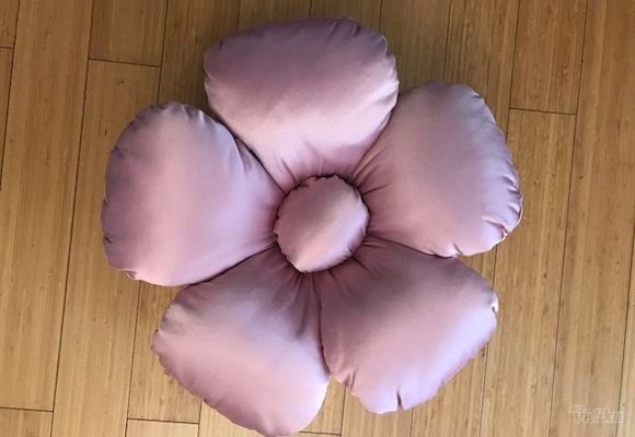 dekorativni-jastuk-damastna-ruza-puder-roze-6f4026-4.jpg