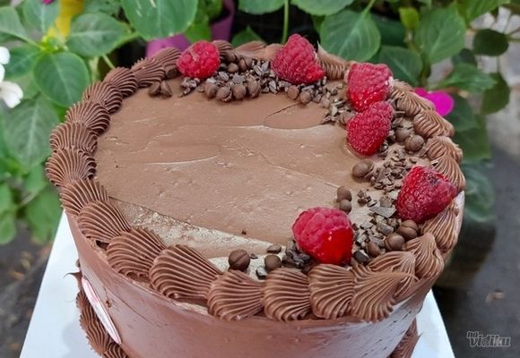 mini-cokoladna-torta-2434d2-1.jpg