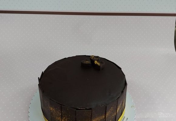 cokoladna-torta-d3668a.jpg
