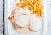 Piletina sa 4 vrste sira u kafani Pavle Korcagin