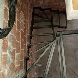 Stepenice od kovanog gvozdja po meri