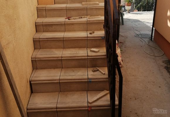 postavljanje-plocica-na-vanjskim-stepenicama-3b82b5-1.jpg