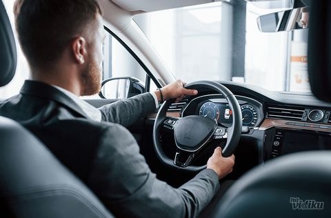 Kako da izaberete materijal za presvlačenje automobila?