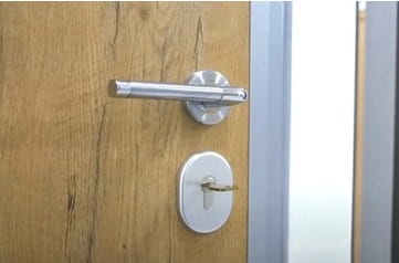 Od kojih materijala bi trebalo da budu sigurnosna vrata za stan ili kuću?
